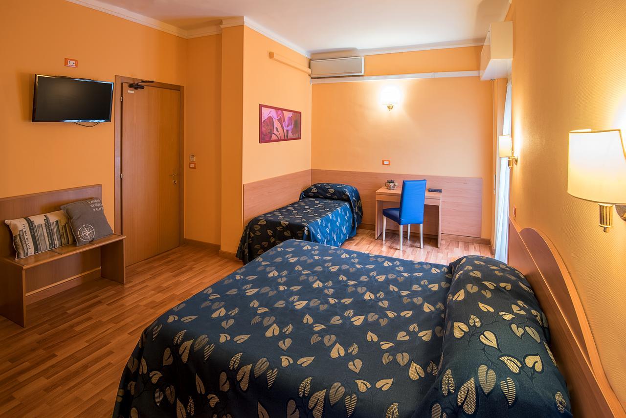 Calypso Hotel 2*